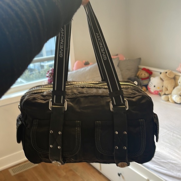 Givenchy handbag - Picture 8 of 8